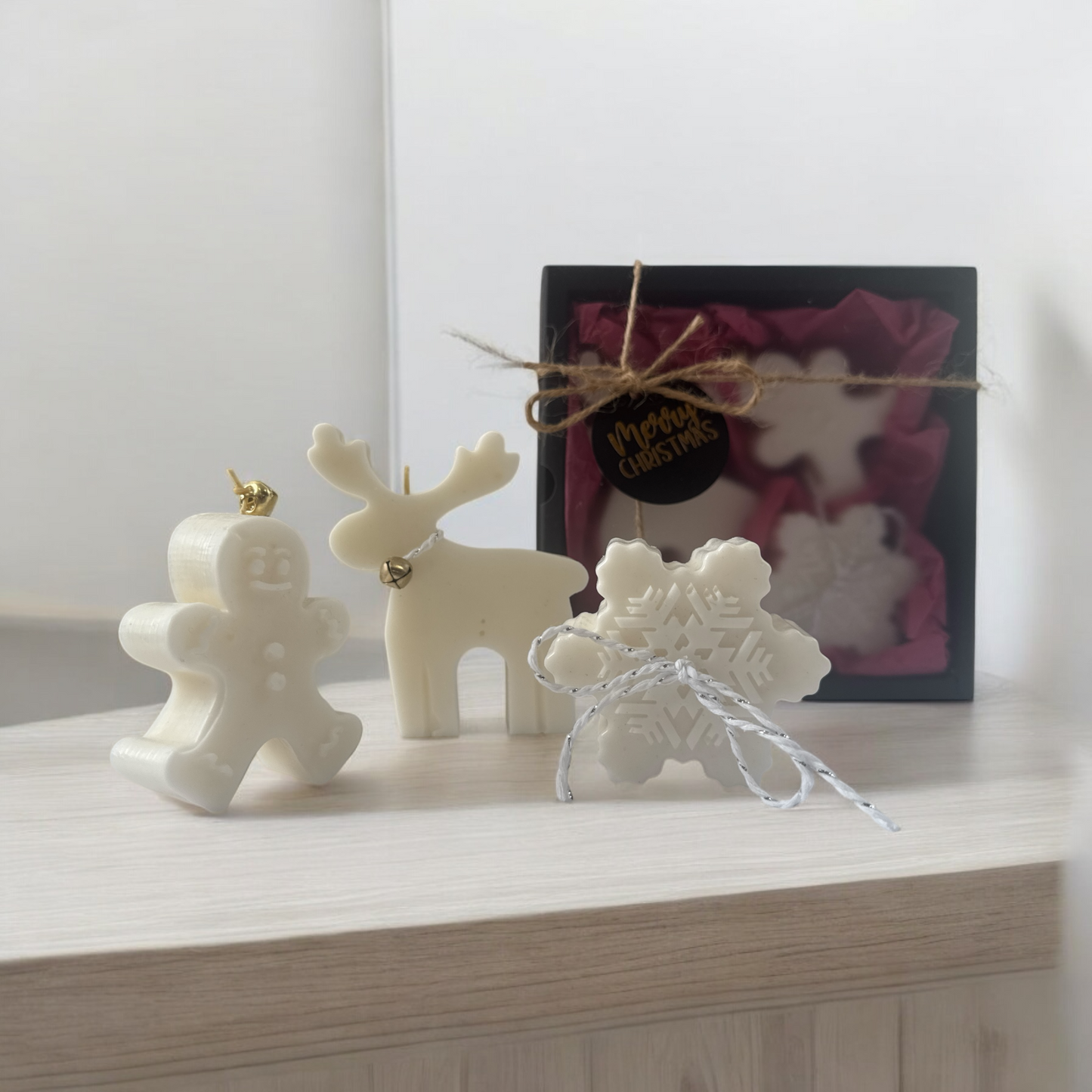 Christmas Candle Gift Set – Gingerbread, Reindeer & Snowflake Candles | Handmade Holiday Gift Box, Winter Decor, Christmas Present T.A.V.V. Home